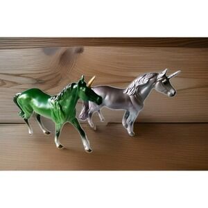 Lot 2 Breyer‎ Stablemates Unicorn Crazy Surprise Green Lavender Mare & TB Walker